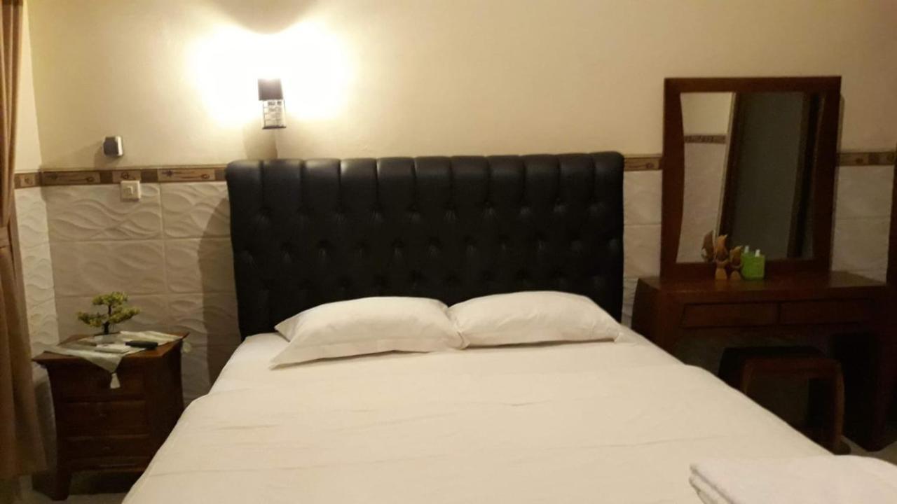 Jepun Inn パダンバイ エクステリア 写真